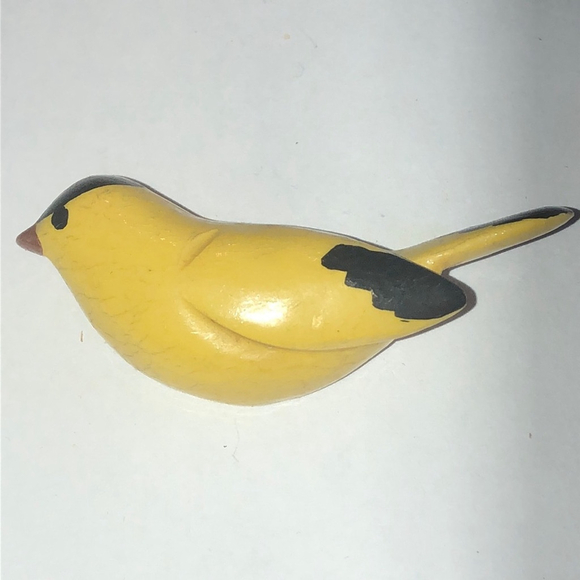 Vintage Jewelry - Yellow and Black Goldfinch Bird Brooch Pin